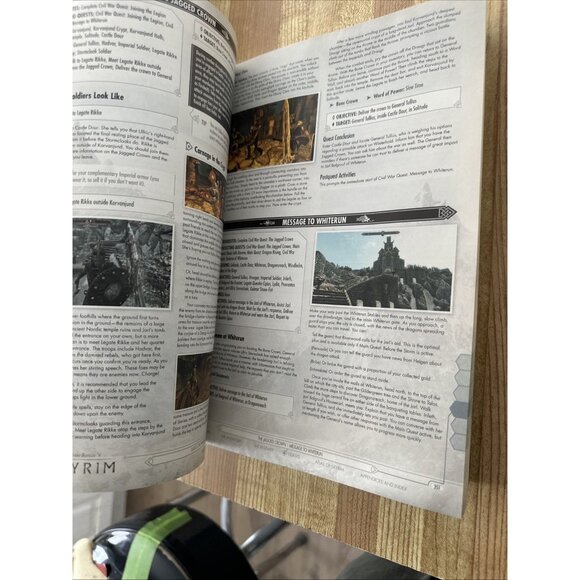 Paperback Elder Scrolls V: Skyrim Legendary Edition Game Guide - No Map - Picture 13 of 15